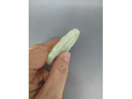 玉金蟾戏宝圆佩