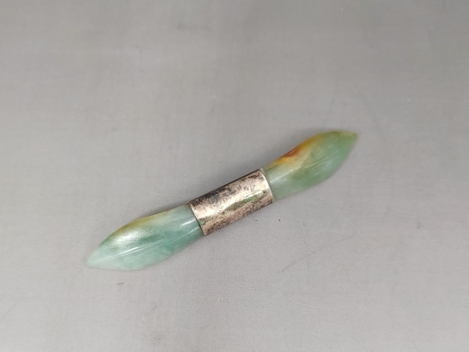 黄加绿翡翠发簪