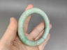 翡翠飘绿圆手镯