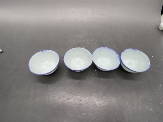 青花小酒杯一组四个