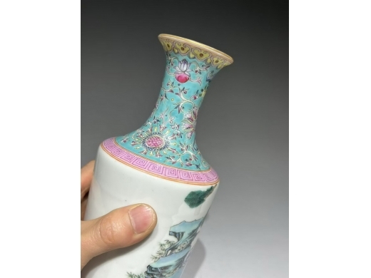 粉彩人物故事瓶