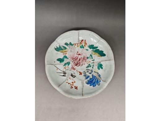 粉彩花鸟纹高足盘