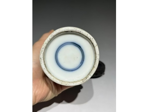 粉彩人物故事瓶