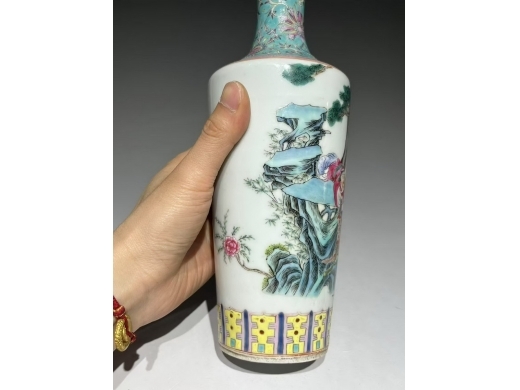 粉彩人物故事瓶