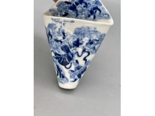 青花五世同堂巾筒