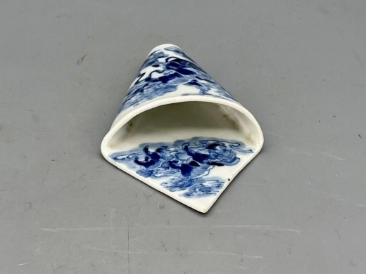 青花五世同堂巾筒