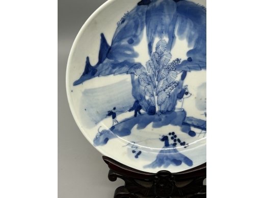 青花山水人物纹盘