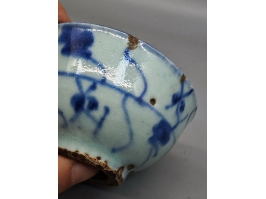 青花缠枝凤纹斗笠碗