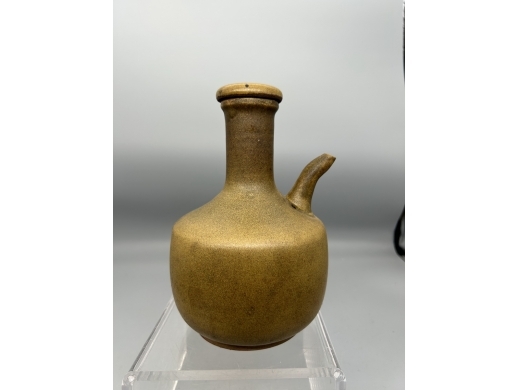 茶叶末釉持壶