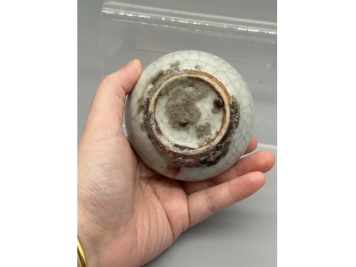 哥釉点红水盂