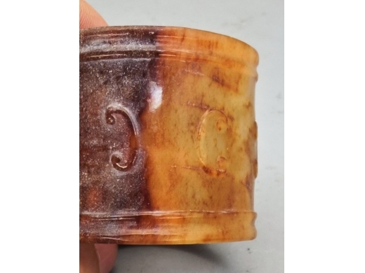 旧玉勾云纹环
