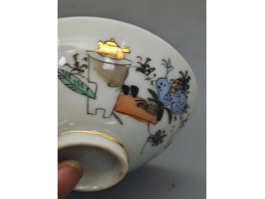 粉彩描金博古纹斗笠盖杯