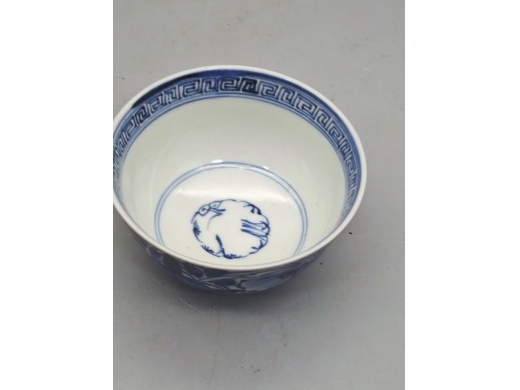 青花淡描花蝶纹小碗