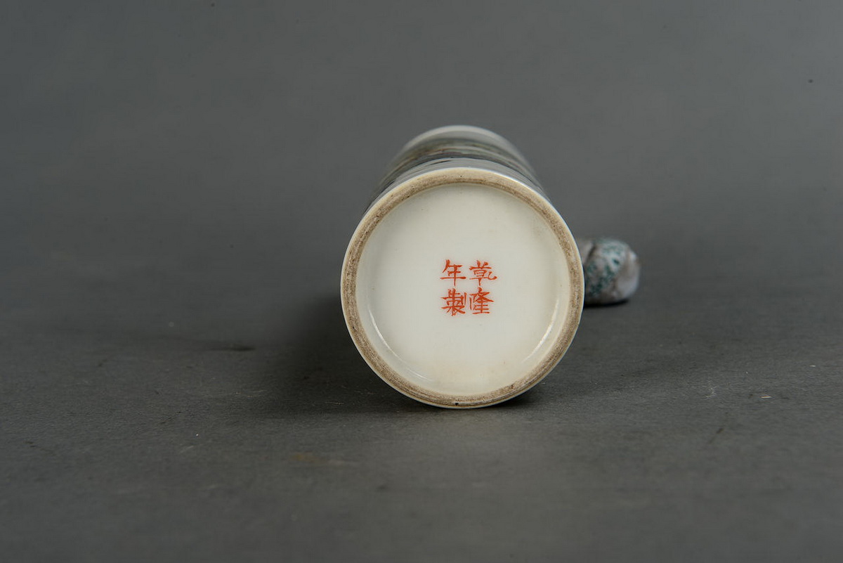 粉彩山水直筒小花插